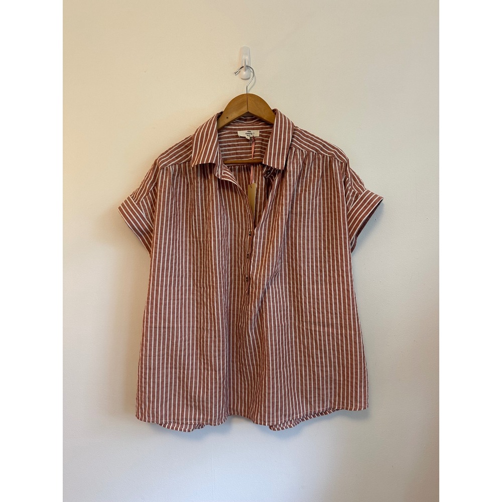 NWT Entro Striped Short Sleeve Button Up Top | Size Large